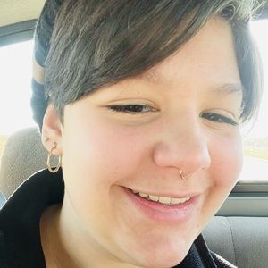 Meet your Posher, Evelyn